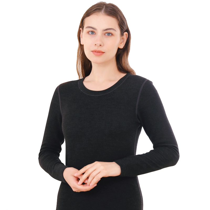 طقم نسائي حراري من الصوف الألماني بياقة دائرية وجانب البطن